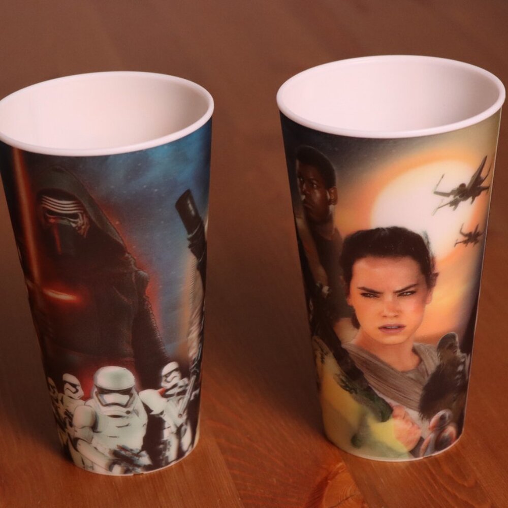 Set of 2 Star Wars plastic, 3D pictures drinking cup, collectable, Lucasfilm